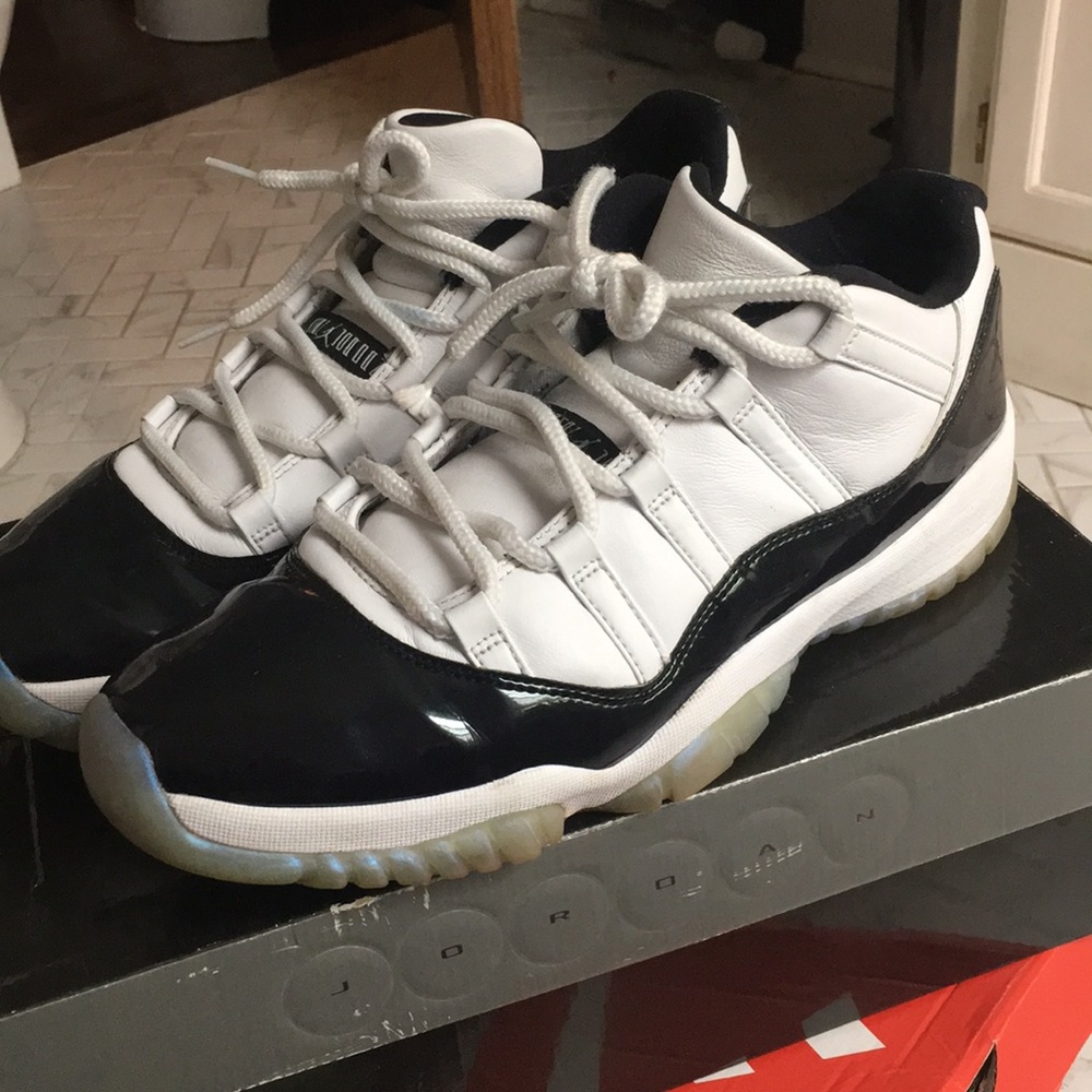 Air Jordan 11 Retro Low 
“Easter Emerald”